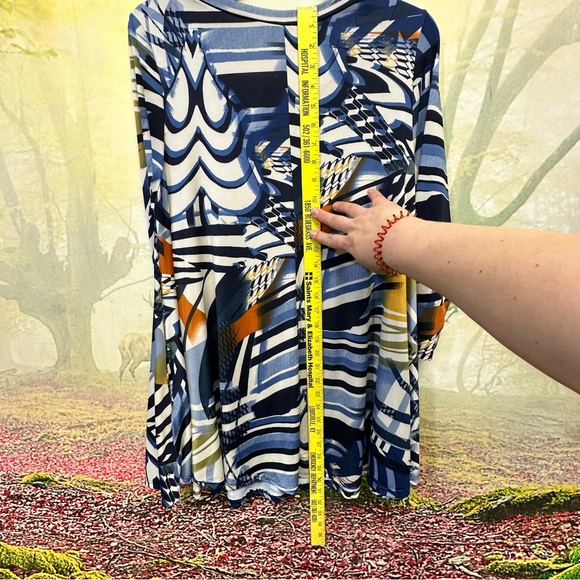 Long sleeves Tan Asymmetrical print Dress/Top Carole Christian Los Angeles small - Picture 7 of 10